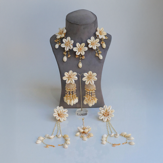 Elegant Shell Jewellery Set – Perfect for Haldi Ceremonies