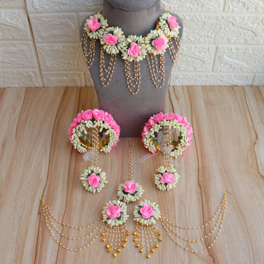 Pink and White Flower Jewellery Set